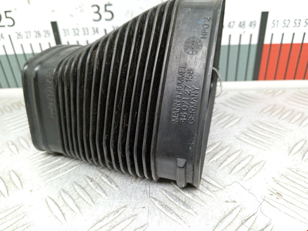 Патрубок воздушного фильтра BMW 3er E90/E91 2005-2012