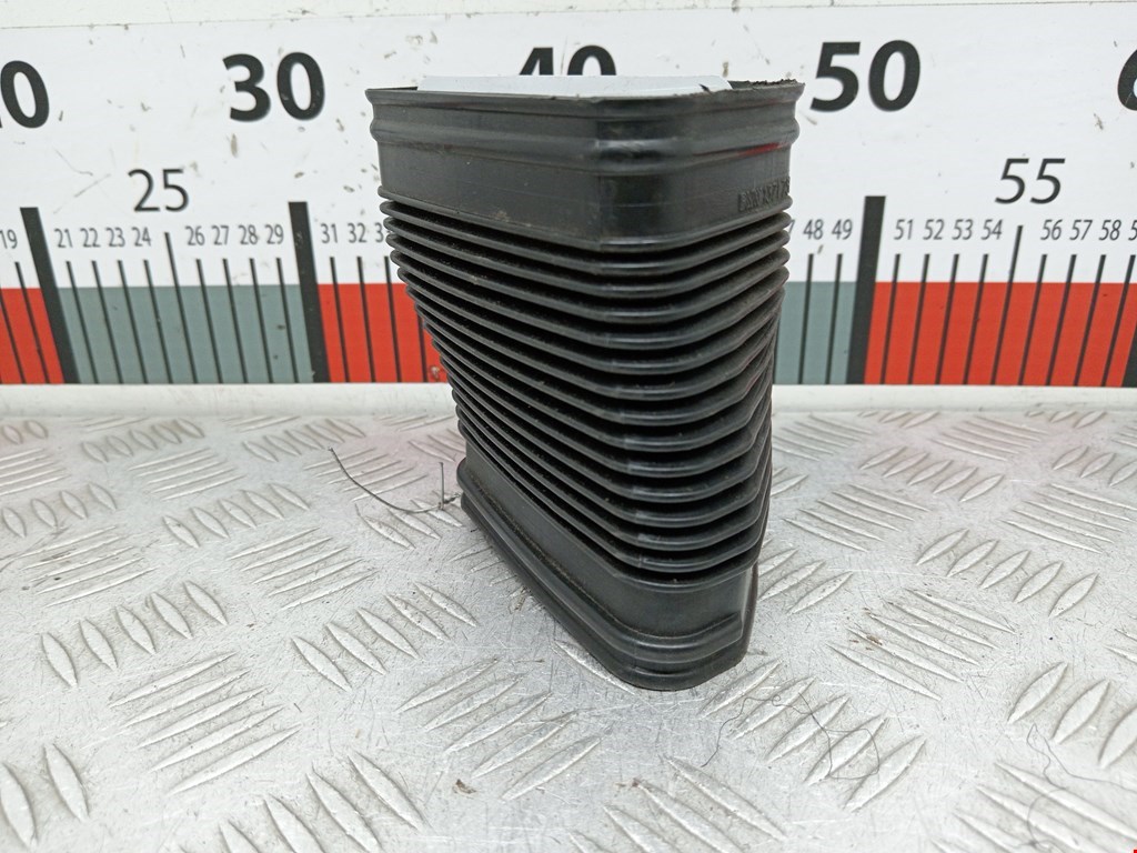 Патрубок воздушного фильтра BMW 3er E90/E91 2005-2012