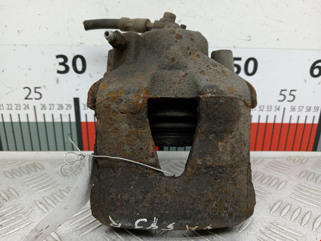 Суппорт передний правый VOLKSWAGEN Polo IV 2001-2009