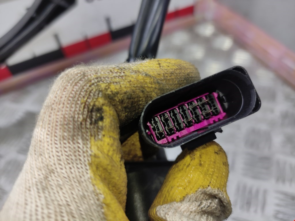 Вентилятор радиатора кондиционера AUDI A4 B6 2001-2005