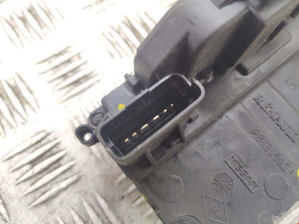 Замок двери задней левой RENAULT Kangoo 2008-2021