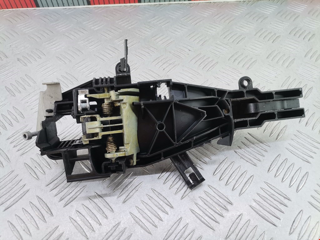 Ручка двери передней наружная правая BMW 3er E90/E91 2005-2012