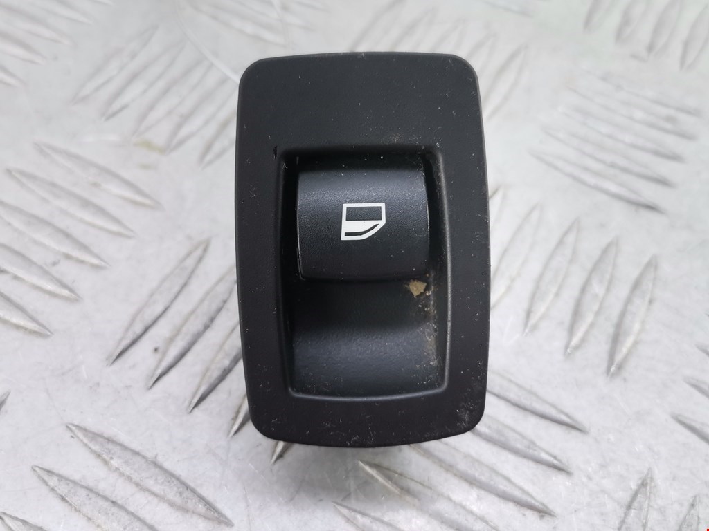 Кнопка стеклоподъемника BMW 3er E90/E91 2005-2012