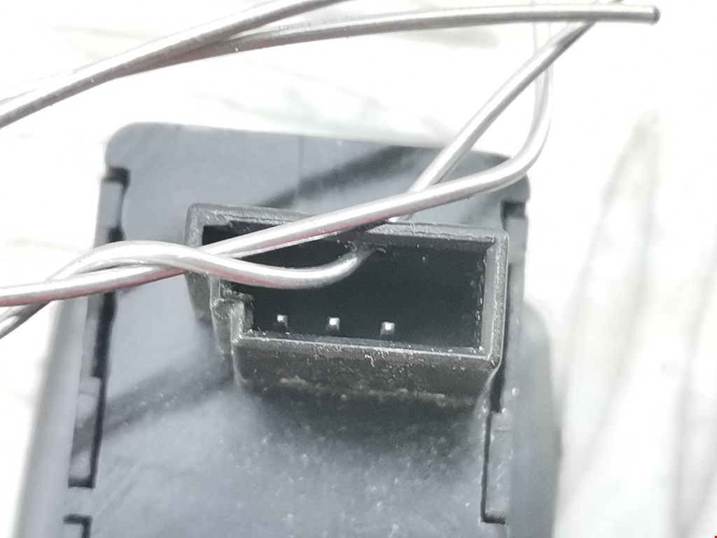 Кнопка стеклоподъемника BMW 3er E90/E91 2005-2012