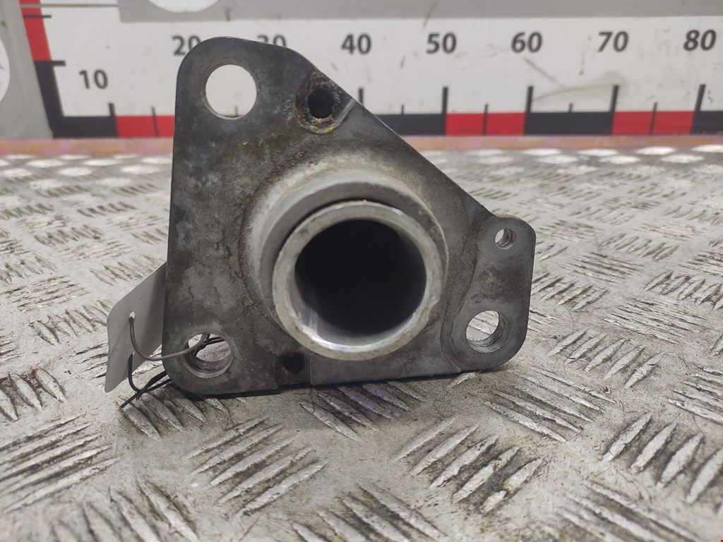 Отбойник бампера передний левый Audi A4 B6 (2000-2006)