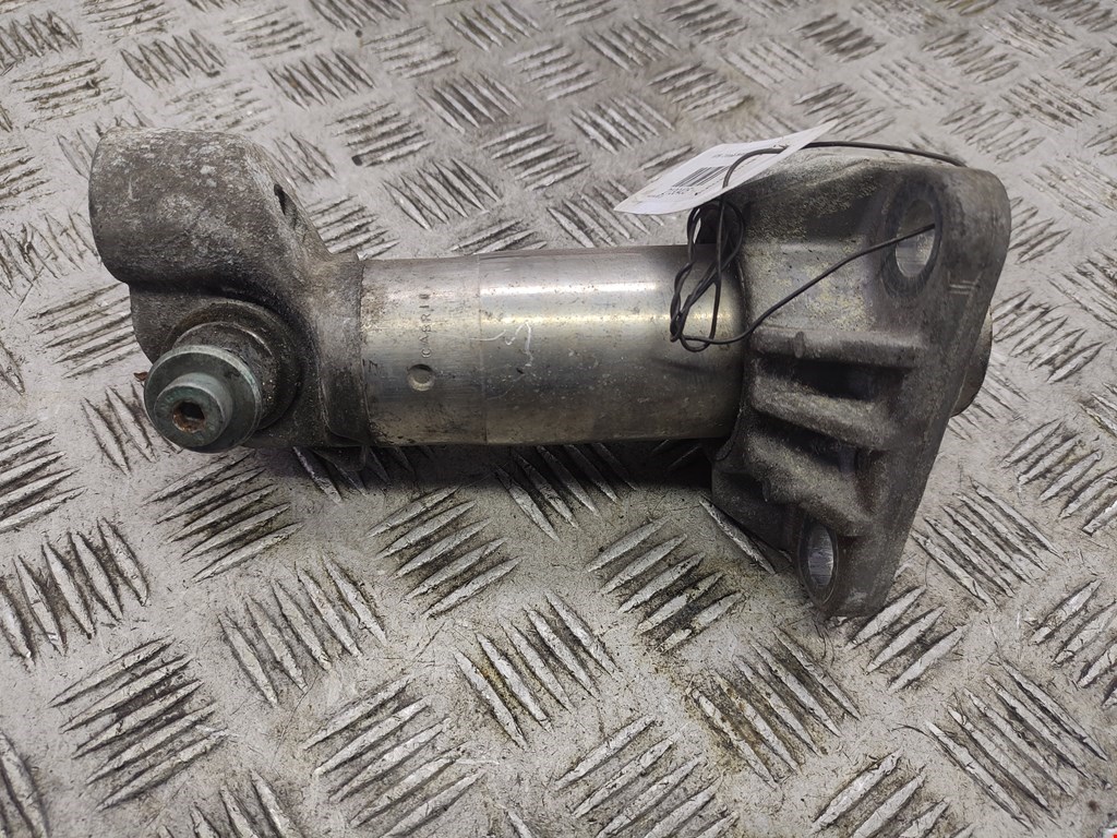 Отбойник бампера передний правый Audi A4 B6 (2000-2006)