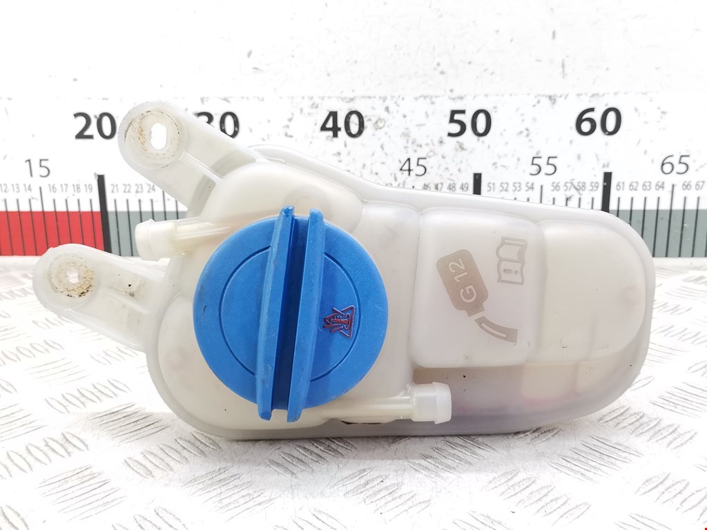 Бачок расширительный AUDI A4 B8 2007-2015