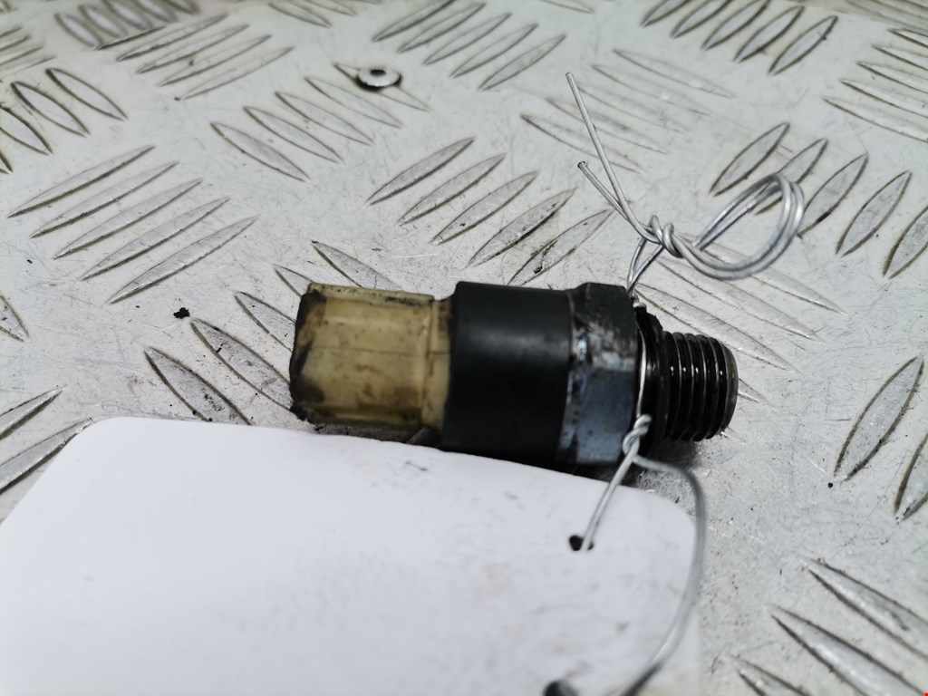 Датчик давления масла NISSAN Note E11 2005-2014