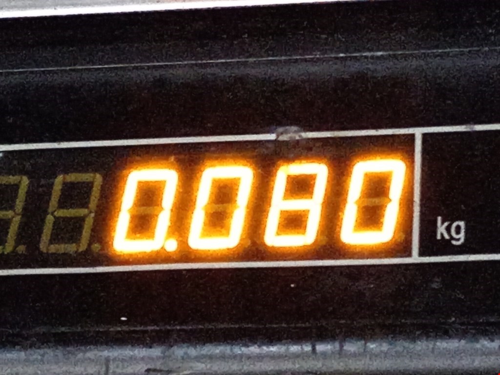 Датчик уровня в бачок омывателя AUDI A4 B8 2007-2015