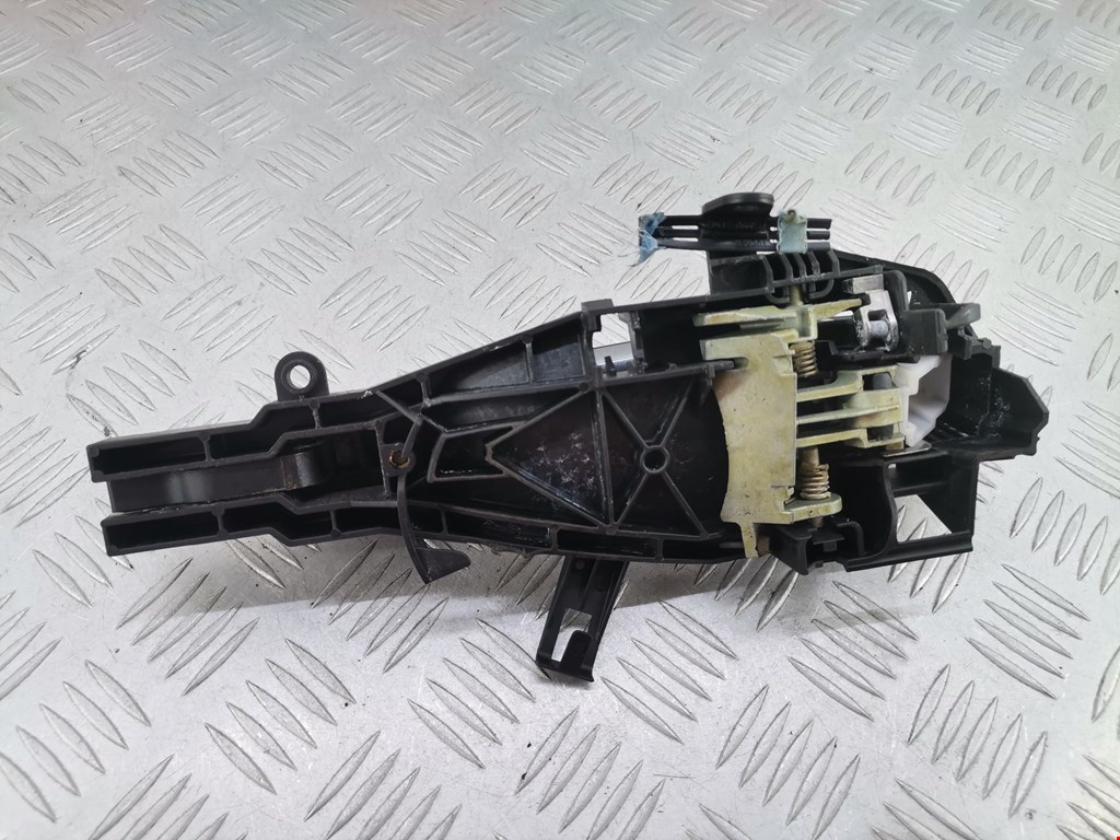 Ручка двери задней наружная левая BMW 3er E90/E91 2005-2012