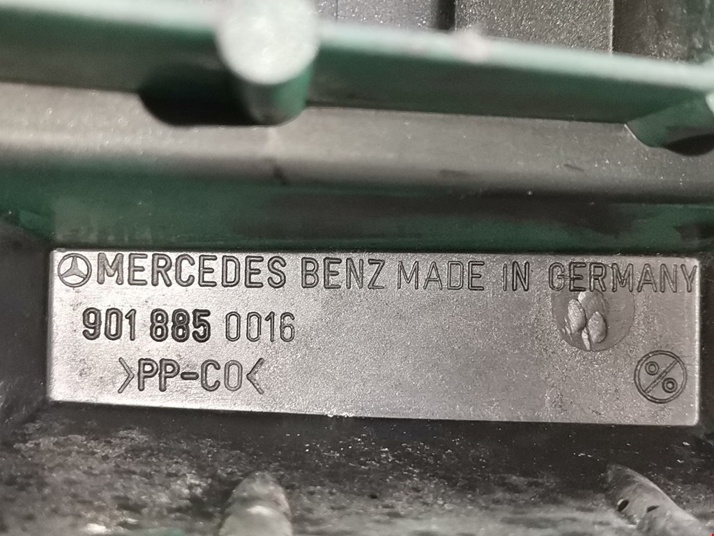 Кронштейн заднего бампера левый правый MERCEDES-BENZ Sprinter 901-905/Classic 909 1995-2006