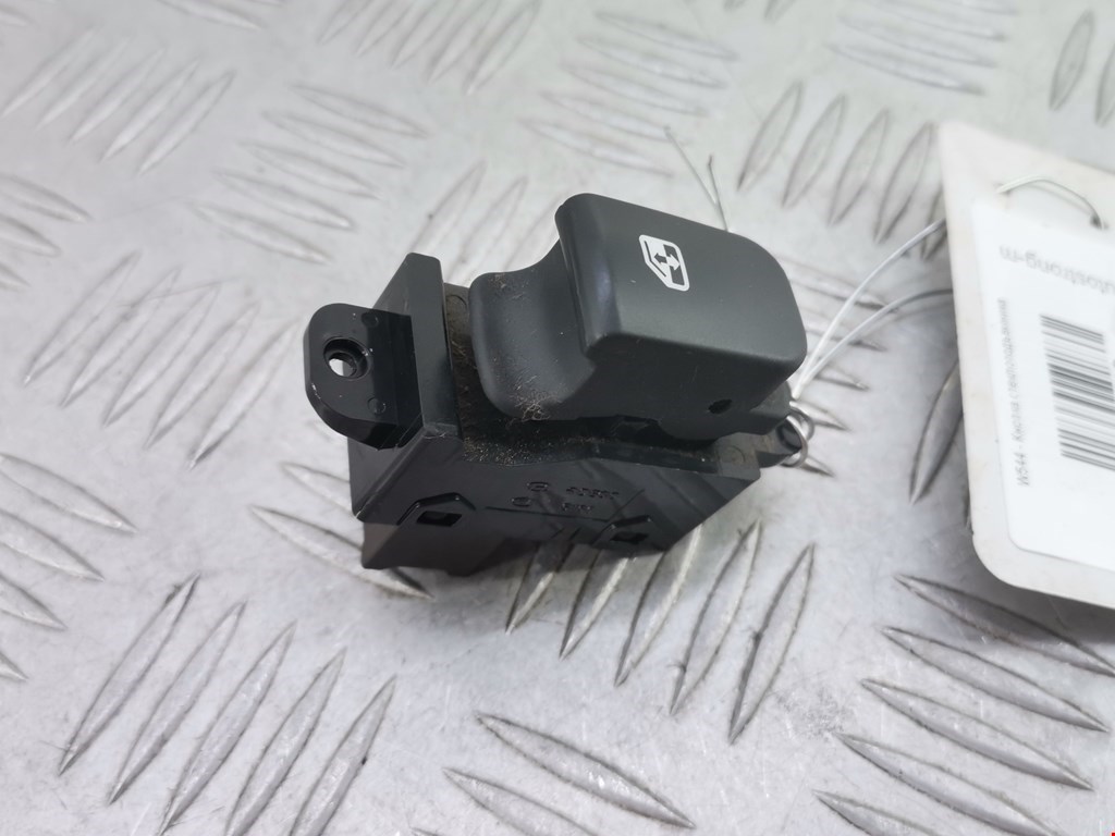 Кнопка стеклоподъемника KIA Carens 2006-2012