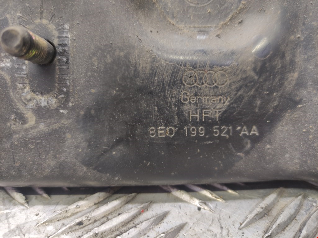 Патрубок интеркулера AUDI A4 B6 2001-2005