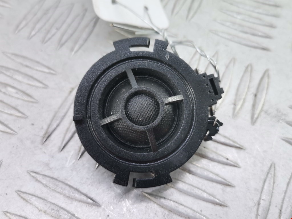 Динамик AUDI A4 B8 2007-2015