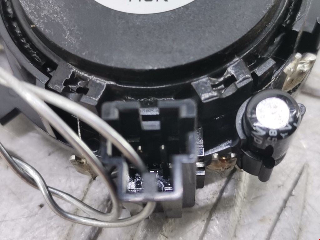 Динамик AUDI A4 B8 2007-2015