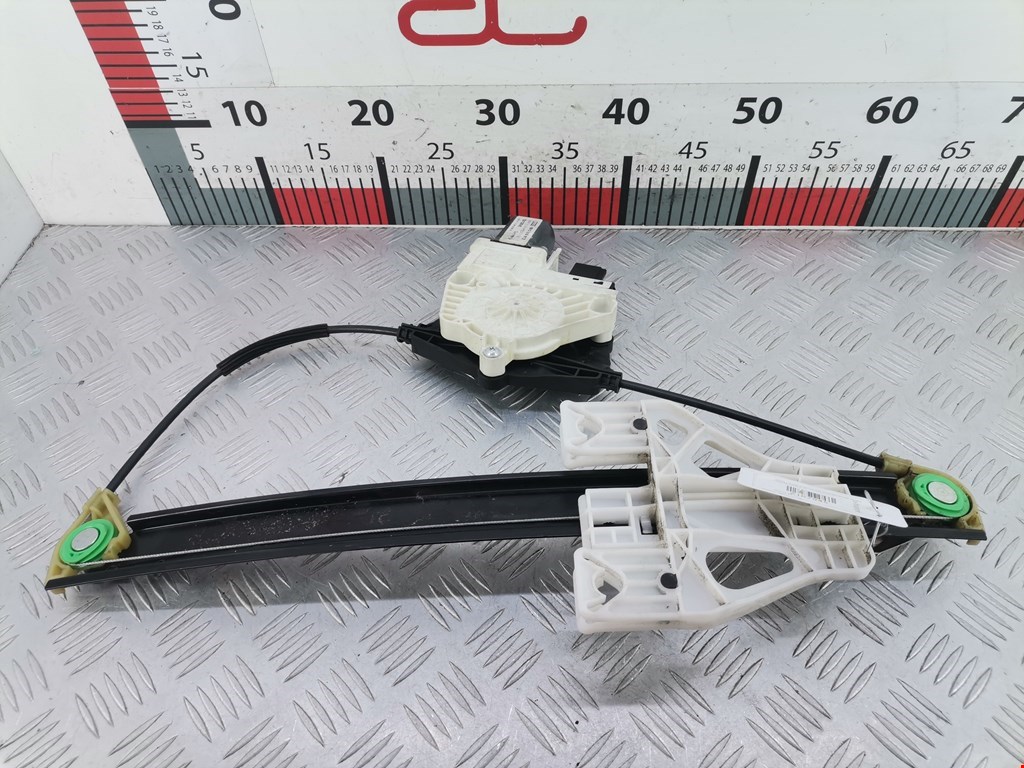 Стеклоподъемник задний правый AUDI A4 B8 2007-2015