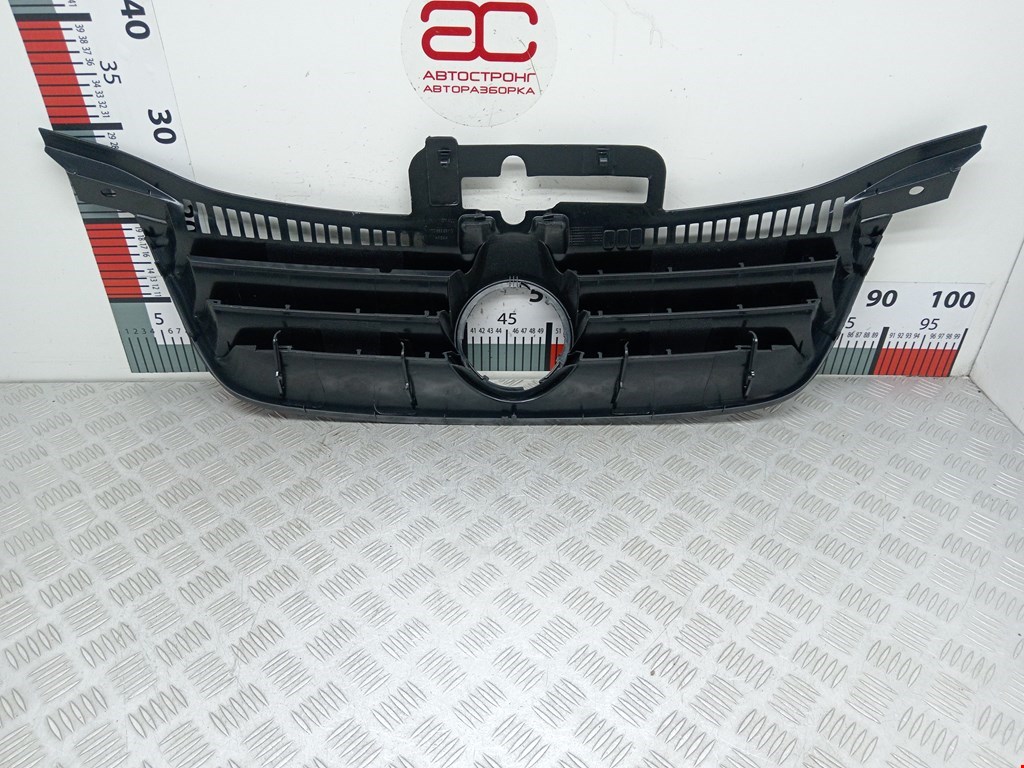 Решетка радиатора VOLKSWAGEN Touran 2003-2010