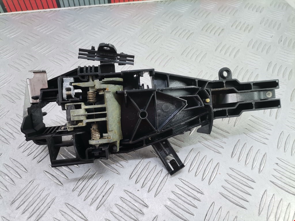 Ручка двери передней наружная правая BMW 3er E90/E91 2005-2012