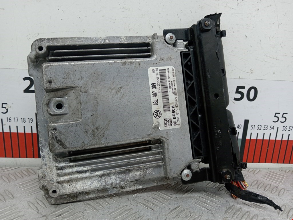 Блок управления двигателя (ЭБУ) VOLKSWAGEN Passat B6 2005-2011