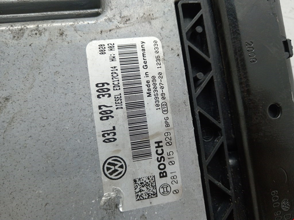 Блок управления двигателя (ЭБУ) VOLKSWAGEN Passat B6 2005-2011