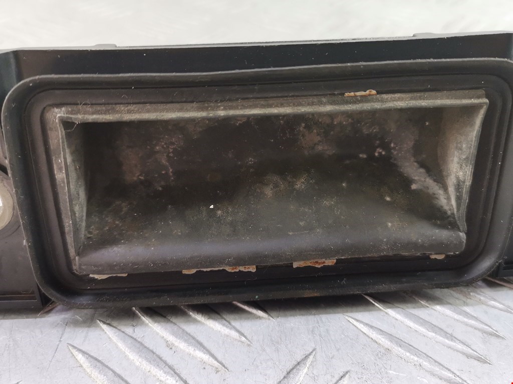 Ручка двери багажника наружная VOLKSWAGEN Passat B6 2005-2011