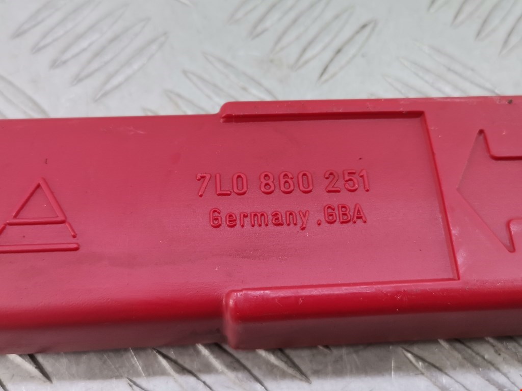 Знак аварийной остановки VOLKSWAGEN Passat B6 2005-2011