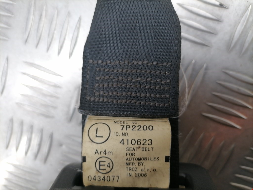 Ремень безопасности задний левый TOYOTA Aygo AB10 2005-2014