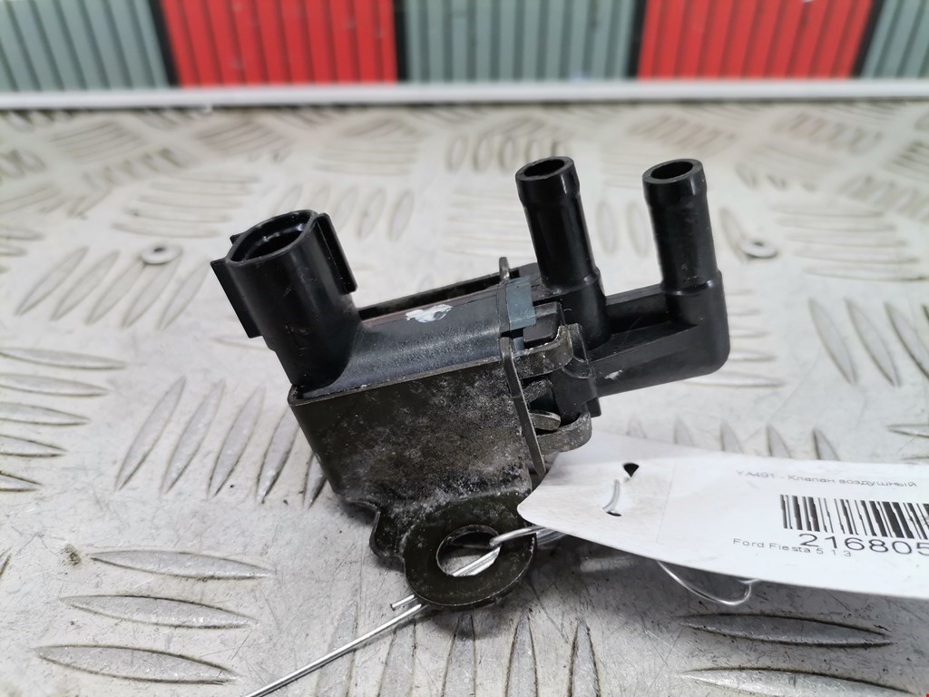 Клапан воздушного фильтра Ford Fiesta 5 (2002-2008)