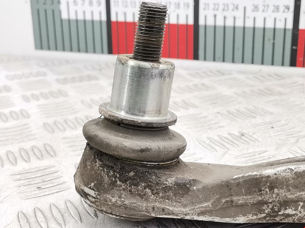 Рычаг передний левый AUDI A6 C6 2004-2010