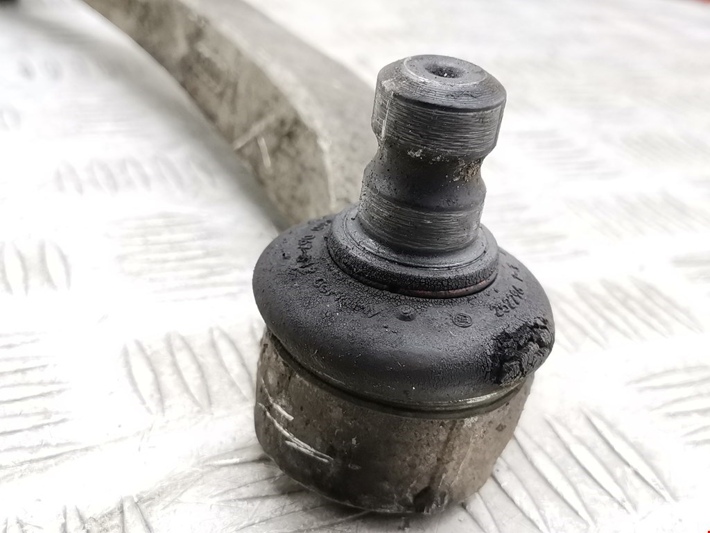 Рычаг передний левый AUDI A6 C6 2004-2010