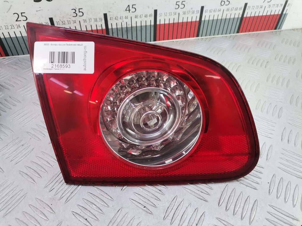 Фонарь задний внутренний левый VOLKSWAGEN Passat B6 2005-2011