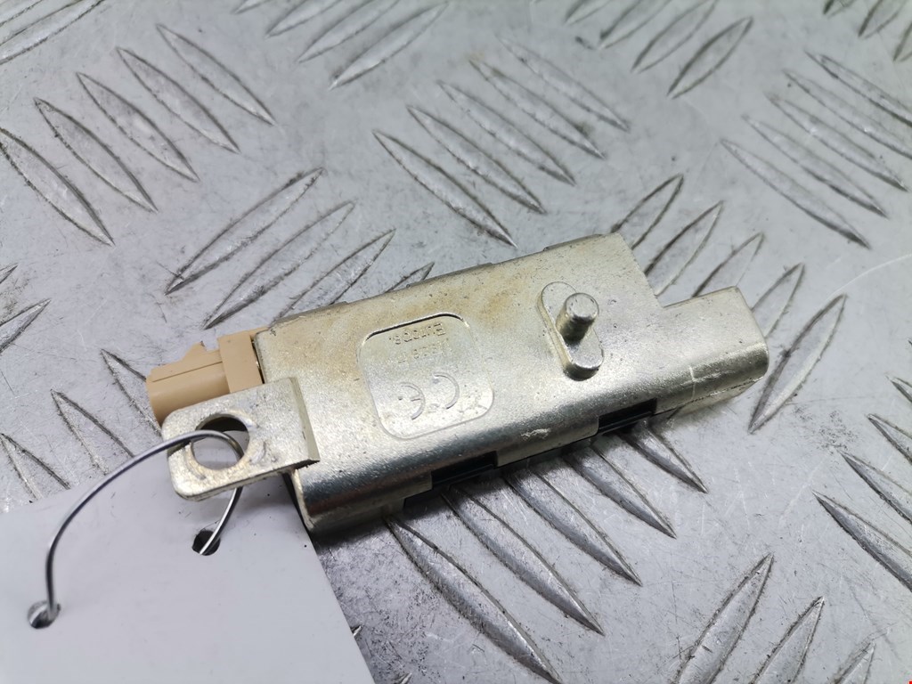 Усилитель антенны AUDI A3 8P 2003-2013