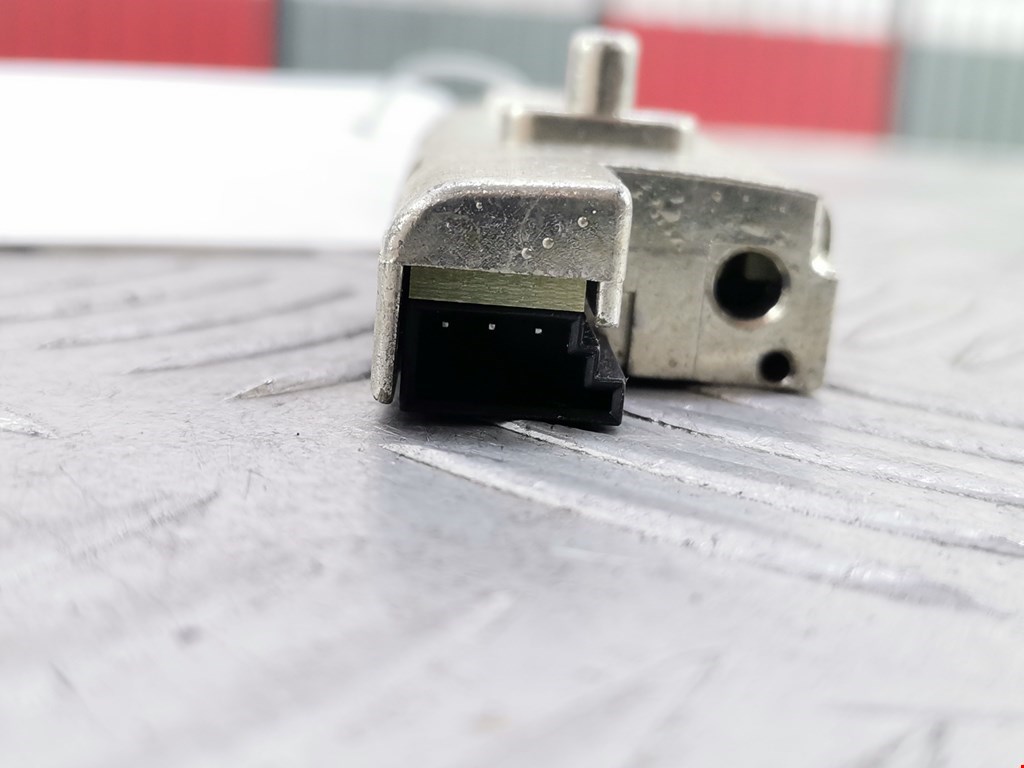 Усилитель антенны AUDI A3 8P 2003-2013