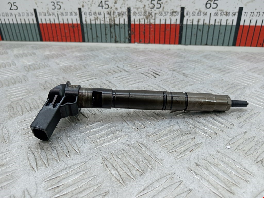 Форсунка дизельная электрическая VOLKSWAGEN Passat B6 2005-2011