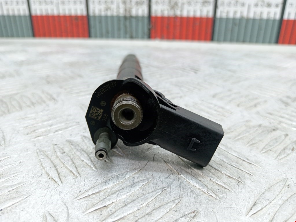 Форсунка дизельная электрическая VOLKSWAGEN Passat B6 2005-2011