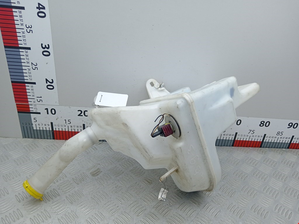 Бачок омывателя HONDA Accord V 1993-1998