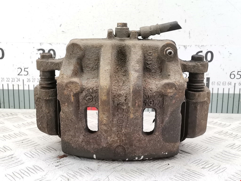 Суппорт передний левый SSANG YONG Rodius 2004-2013