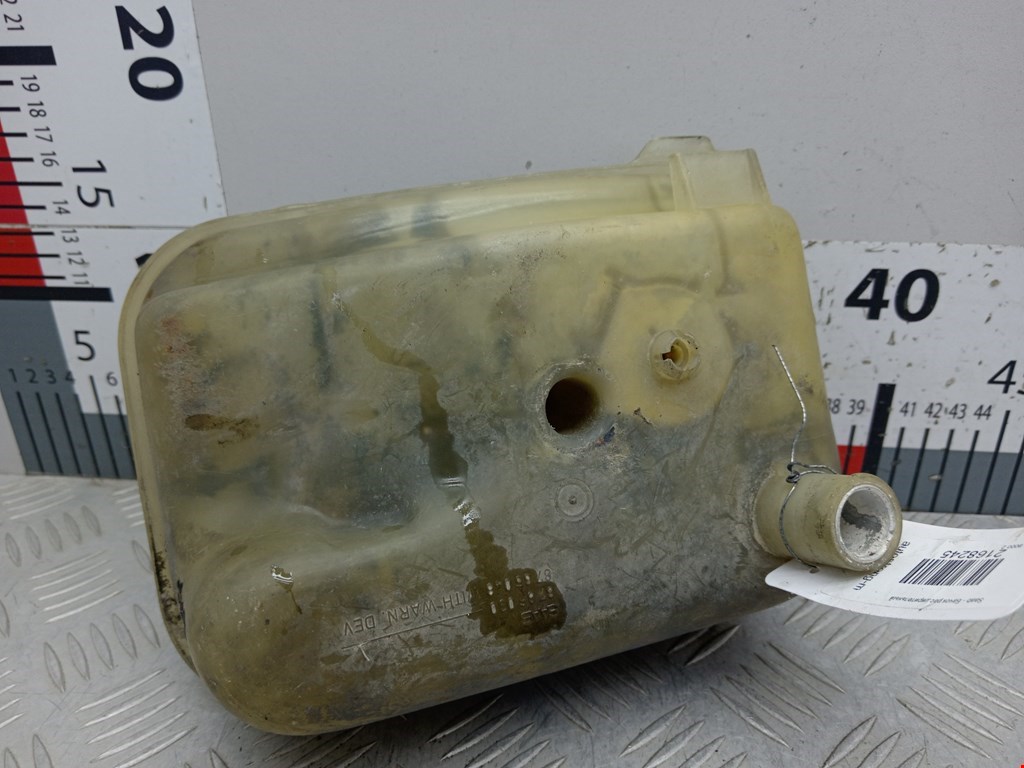Бачок расширительный SAAB 9000 1984-1991