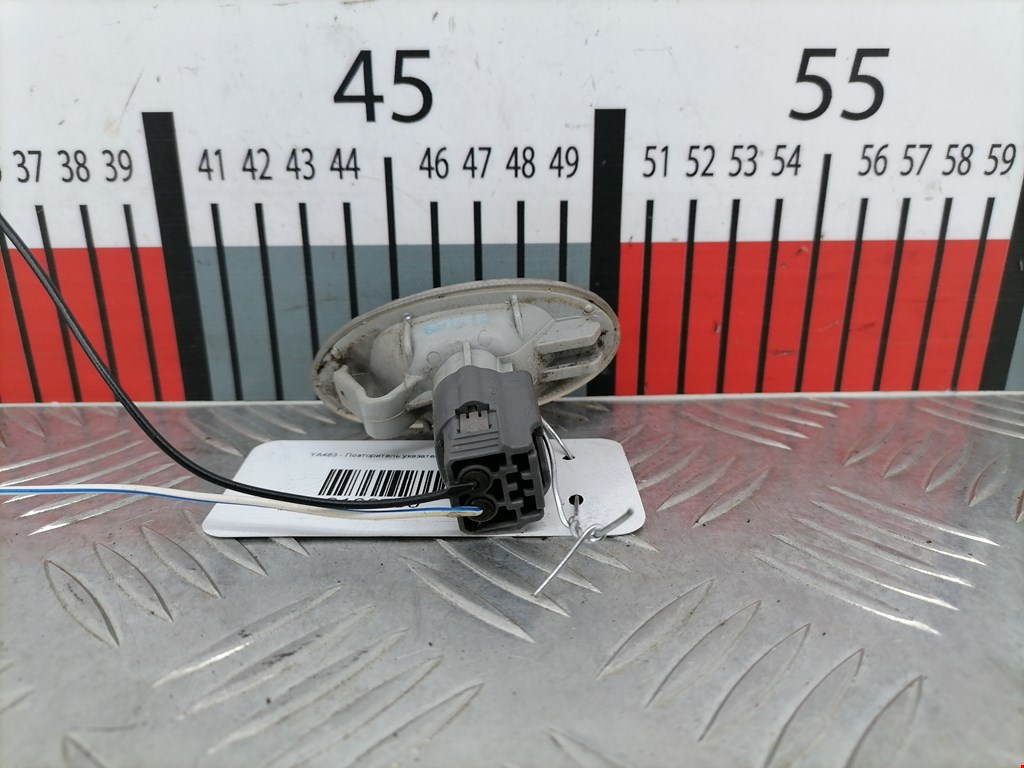 Повторитель на крыло MAZDA Mazda 2 DY 2003-2007