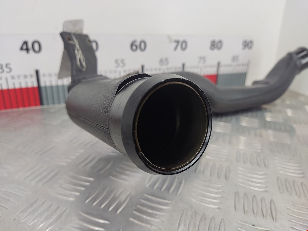 Патрубок интеркулера VOLKSWAGEN Passat B5 1997-2005