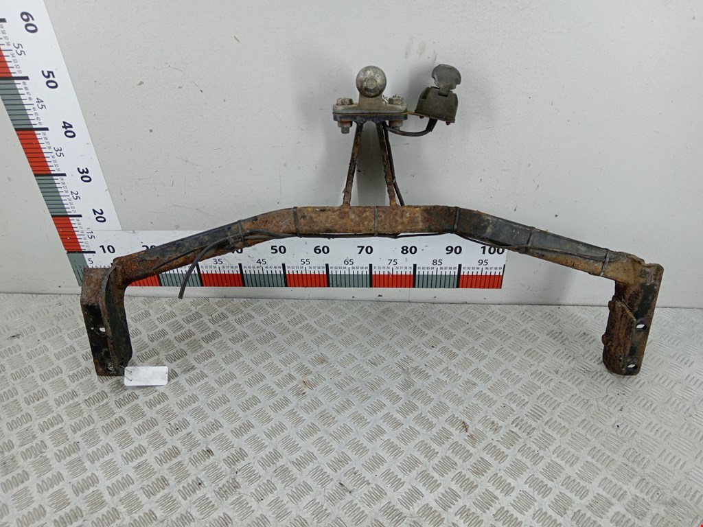 Фаркоп (прицепное устройство) KIA Carens 2006-2012