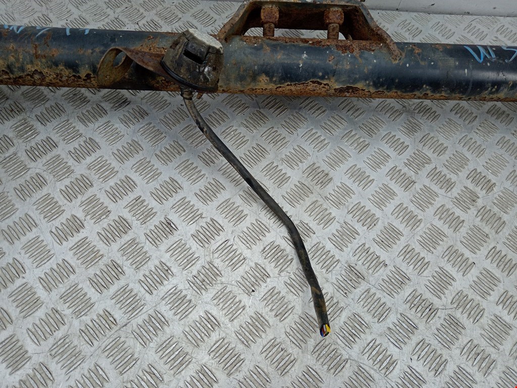 Фаркоп (прицепное устройство) MITSUBISHI L200 K6,K7 1996-2006