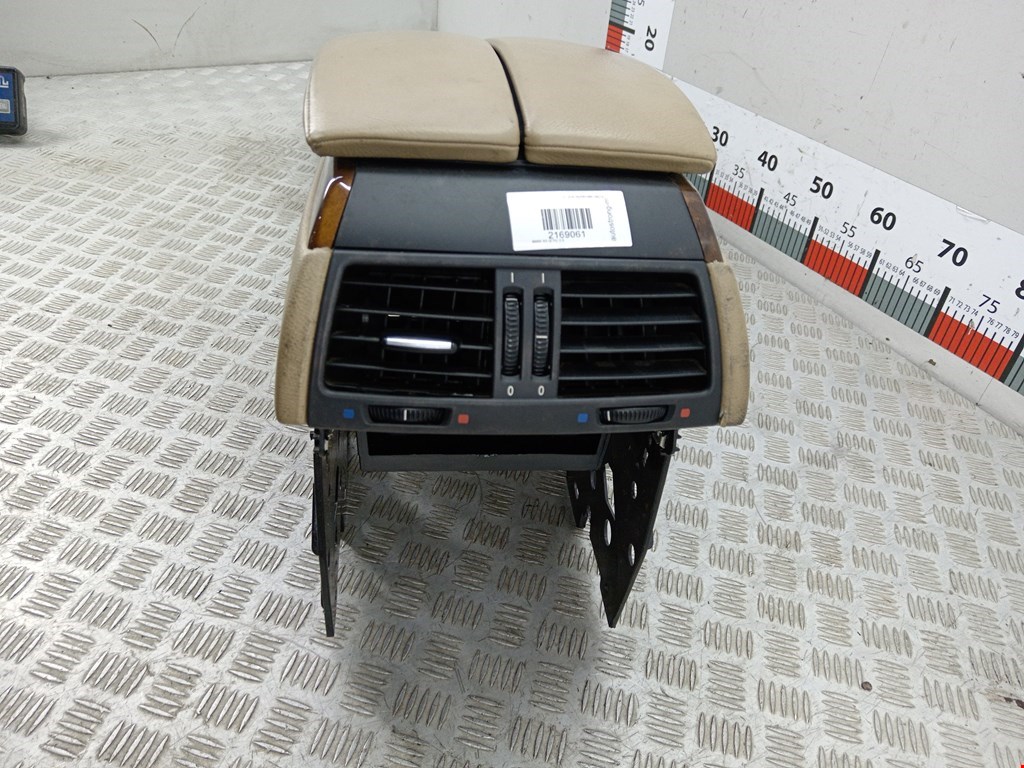 Консоль BMW X5 E70 2007-2013