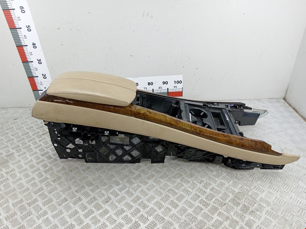 Консоль BMW X5 E70 2007-2013
