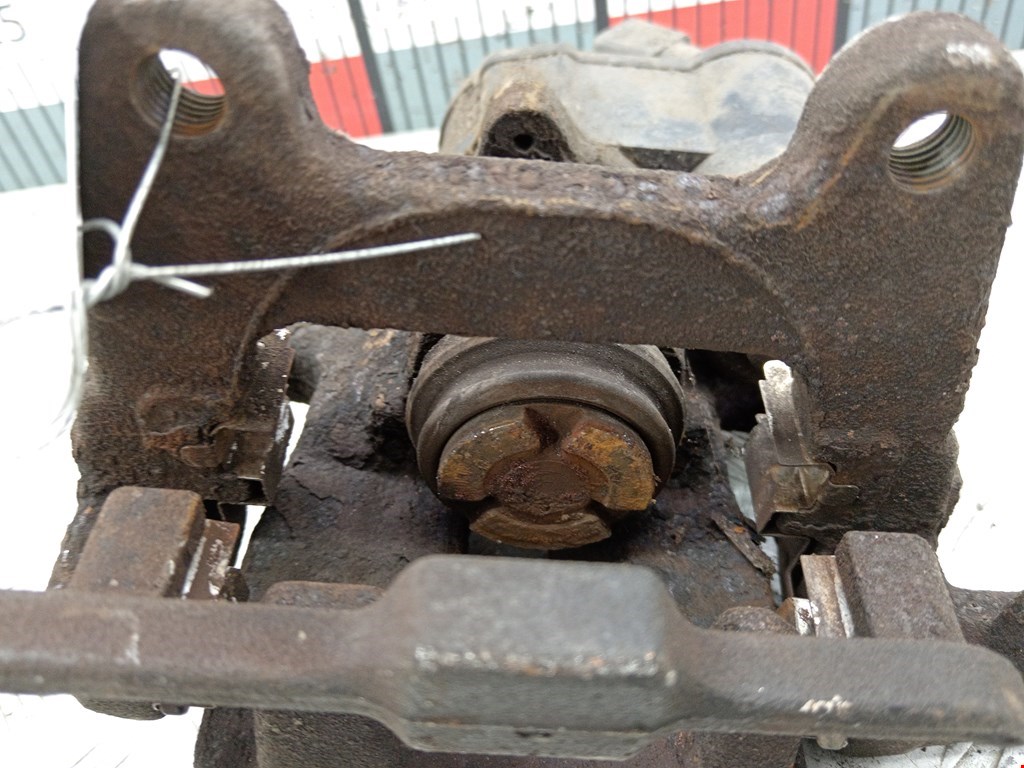 Суппорт задний левый AUDI A6 C6 2004-2010