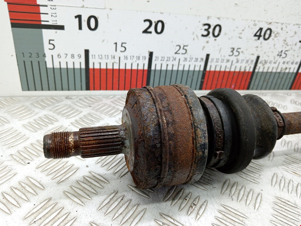 Полуось (привод, приводной вал) задняя левая MERCEDES-BENZ C-Class C-klasse W202 1993-2000