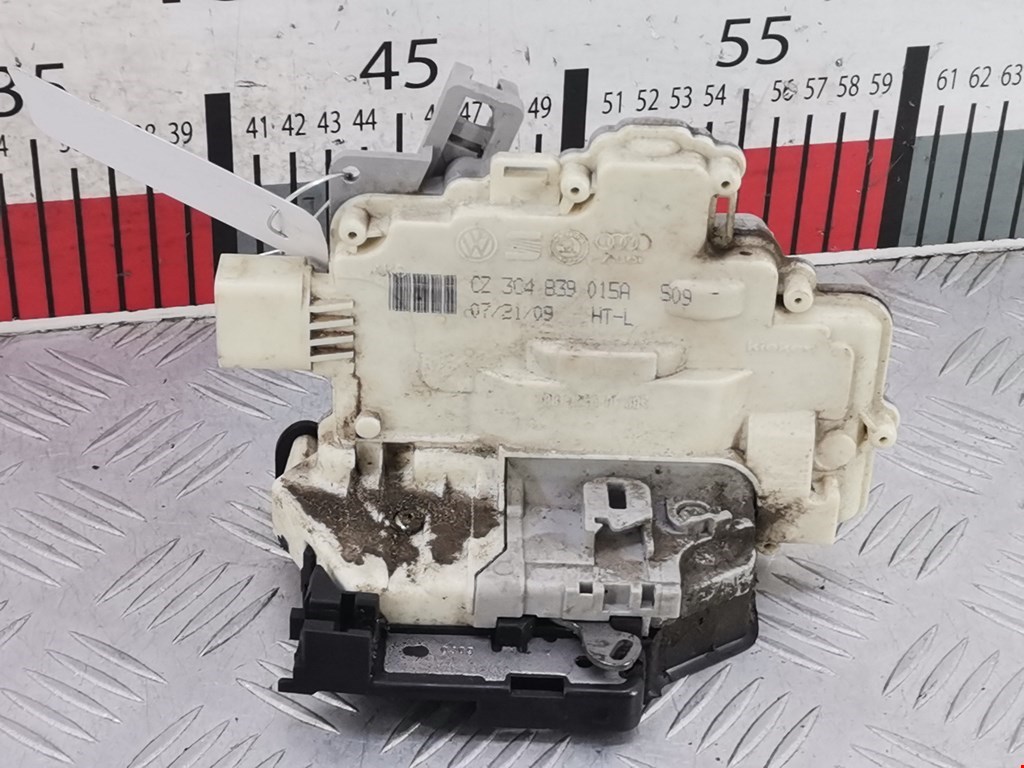 Замок двери задней левой Volkswagen Passat 6 (2005-2010)