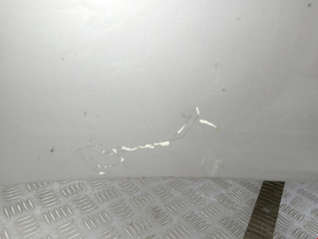 Капот KIA Carnival I 1999-2005