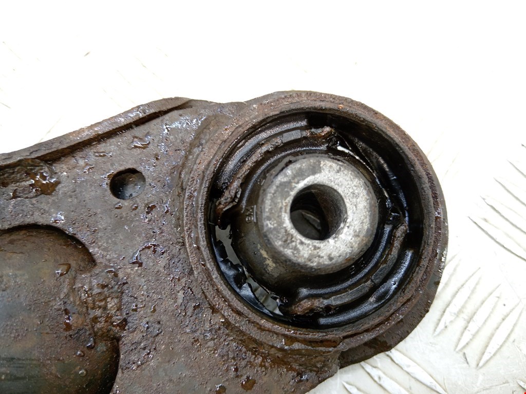 Рычаг передний левый OPEL Combo C 2001-2011