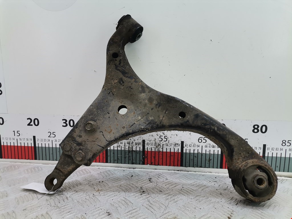 Рычаг передний правый KIA Carens 2006-2012